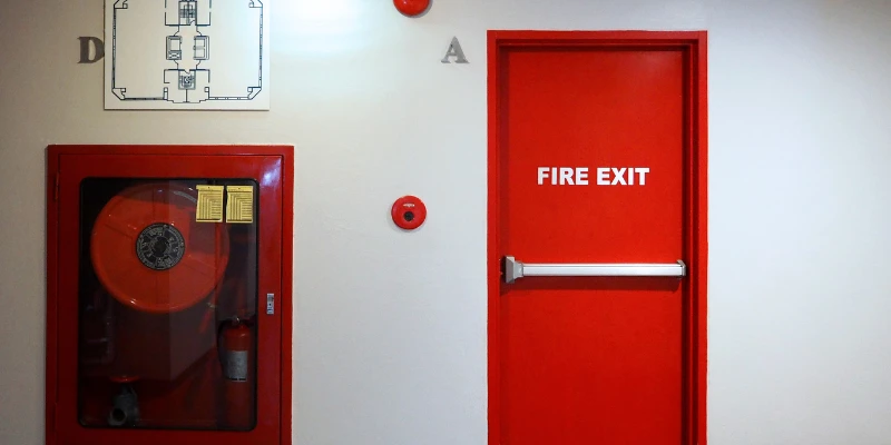 Distributor pintu fire door