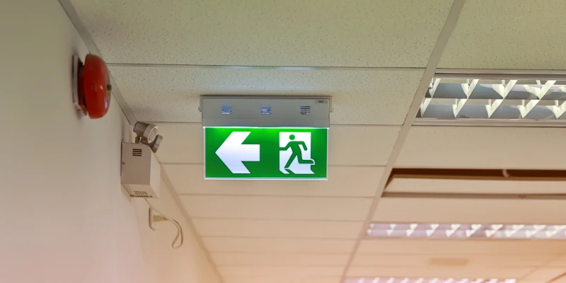 Kontraktor fire alarm Cikarang dan regulasinya.